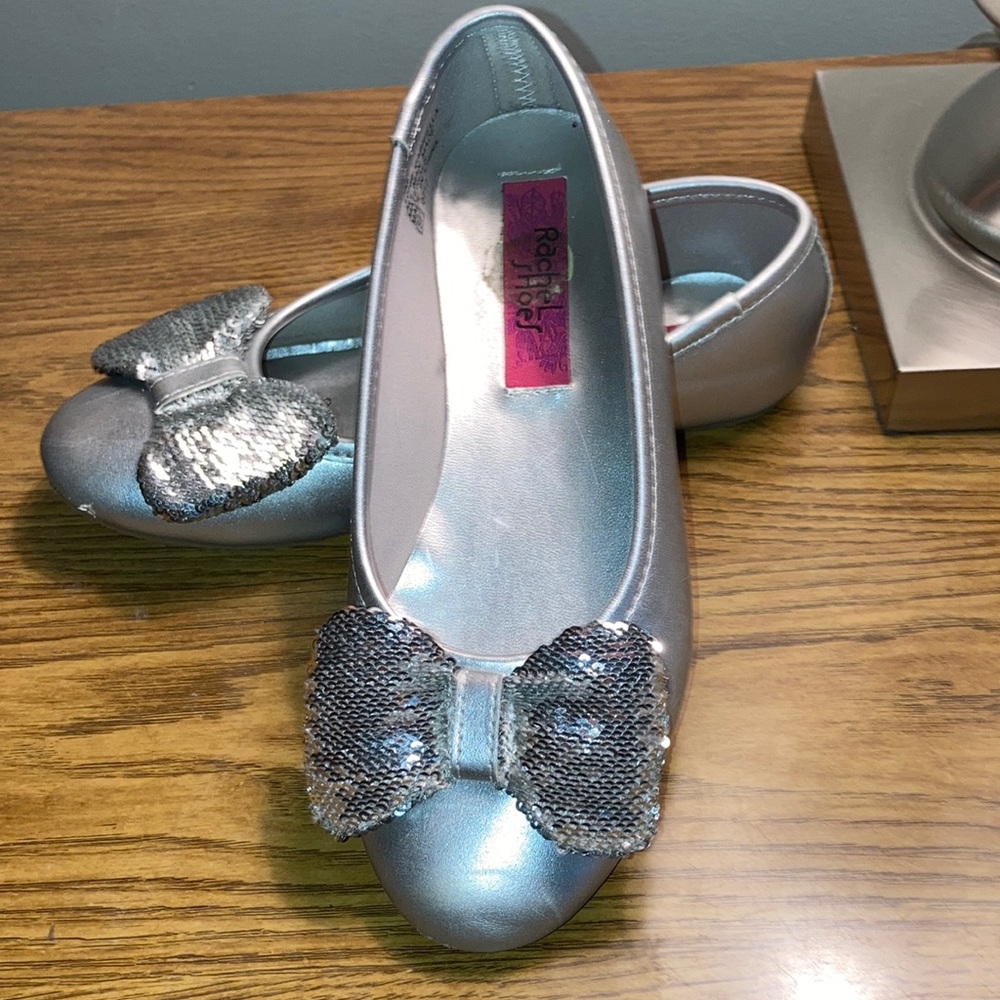 Silver Bow Pumps